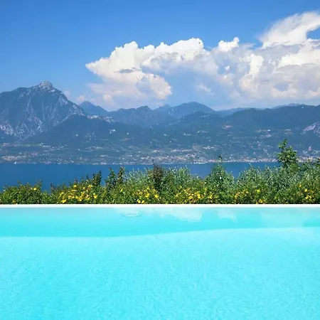 Lovely Villa 5Bdr With Pool In Le Camille *