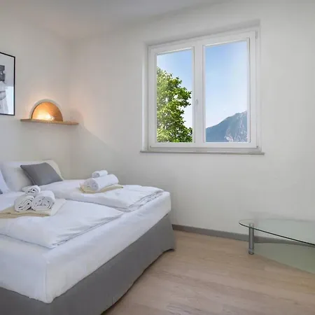 Lovely Villa 5Bdr With Pool In Le Camille Villa San Zeno di Montagna